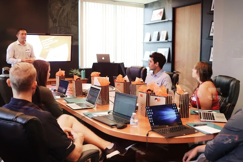B2B Sales Pipeline Automation: From Cold Lead Capture to Closed-Won Contract Execution